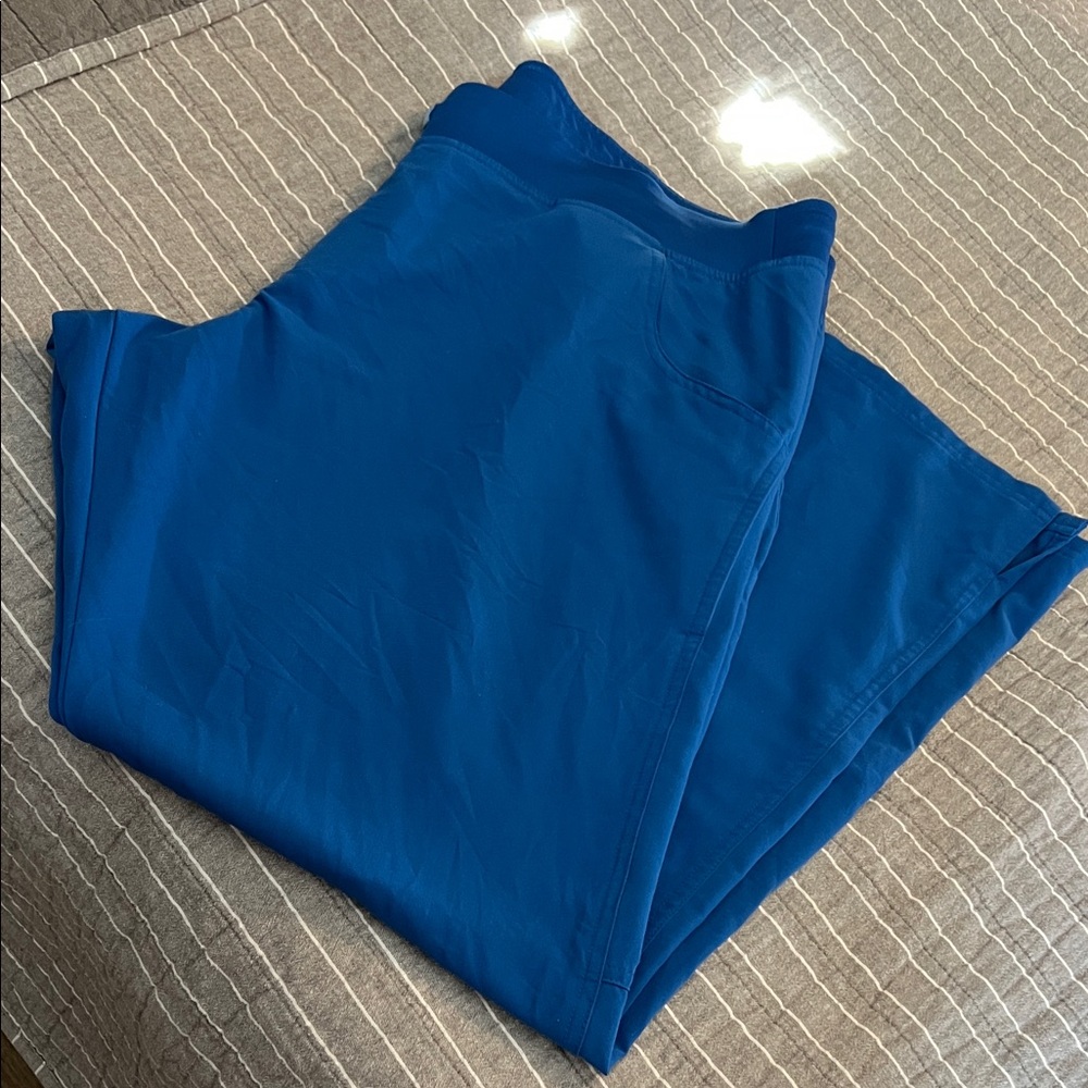 Figs Women's Straight Leg Pants - Blue